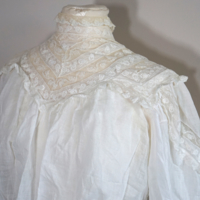 oes_graduationdress_upperside_1904.jpg